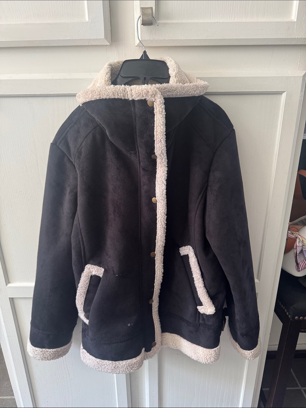 Koolaburra Black Teddy Jacket with Cream Sherpa Trim Hood